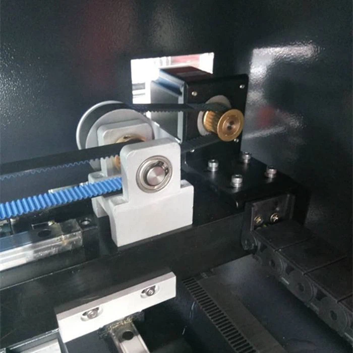 CO2 Laser Cutting Machine